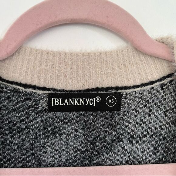 BLANK NYC My Everything Fuzzy Printed Cardigan XS - Picture 11 of 12
